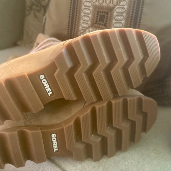 NEW Sorel Boots Size 9 - Picture 5 of 6